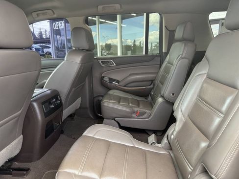 Used 2020 GMC Yukon XL Denali RWD image 31