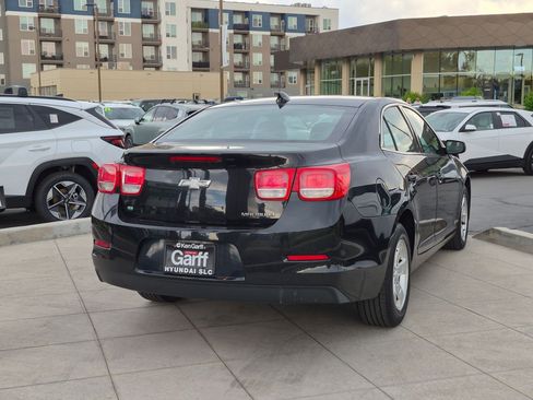 Used 2015 Chevrolet Malibu LT FWD image 3