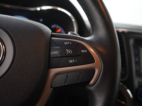 Used 2014 Jeep Grand Cherokee Limited AWD/4WD image 28