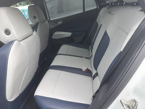 Used 2023 Volkswagen ID.4 Pro S RWD image 5