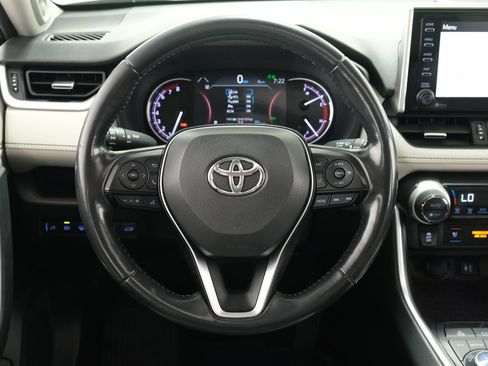 Used 2019 Toyota RAV4 Limited AWD/4WD image 12