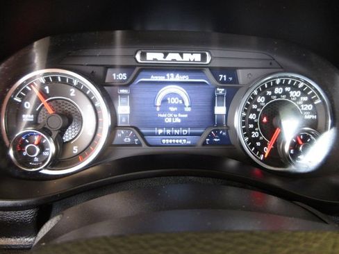 Used 2024 RAM 2500 Laramie w/ Night Edition image 18