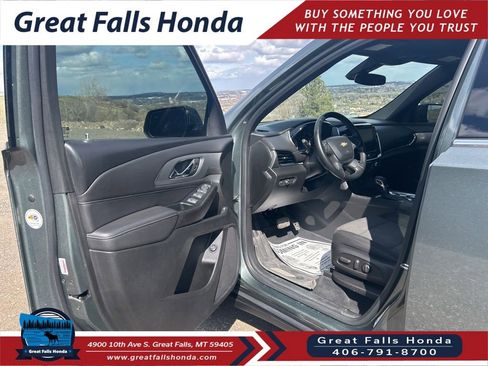 Used 2023 Chevrolet Traverse LT w/ LPO, Floor Liner Package image 12