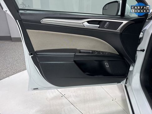 Used 2017 Ford Fusion S image 6