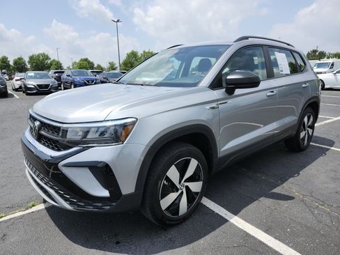Used 2023 Volkswagen Taos S w/ Driver Assistance Package AWD/4WD image 12