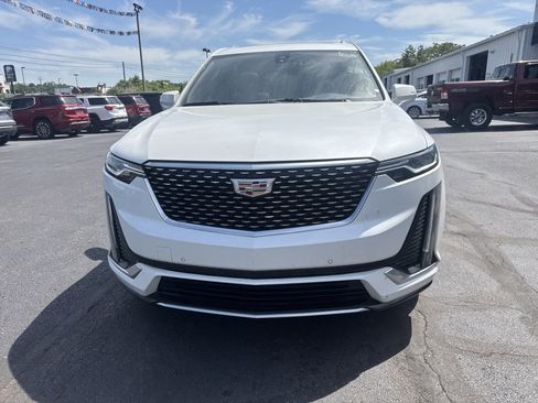 Used 2024 Cadillac XT6 Luxury w/ LPO, Floor Liner Package AWD/4WD image 9