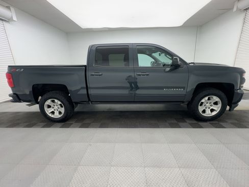 Used 2018 Chevrolet Silverado 1500 LT w/ All Star Edition image 8