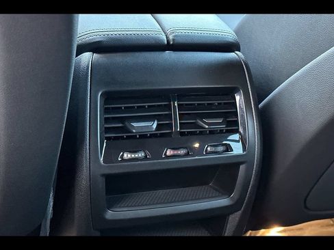 Used 2025 BMW X5 xDrive50e w/ Premium Package AWD/4WD image 13