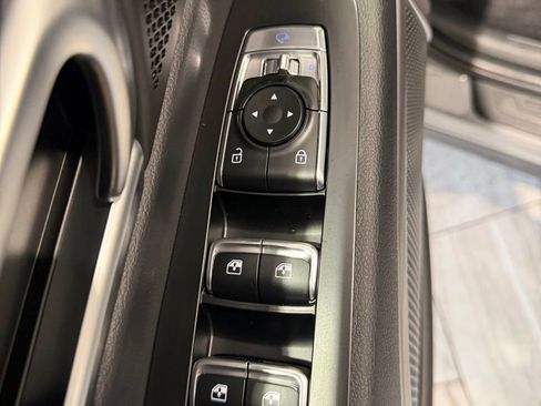 Used 2025 Kia Telluride AWD image 21