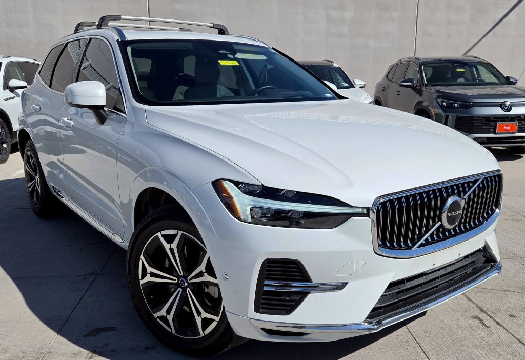 Used 2022 Volvo XC60 T8 Inscription Expression AWD/4WD image 1