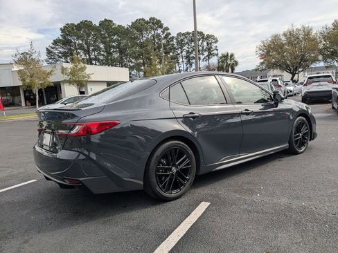 Used 2025 Toyota Camry SE w/ Multimedia Upgrade Package image 4