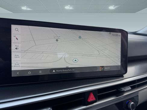 Used 2025 Kia Sorento S w/ Panoramic Sunroof Package FWD image 19