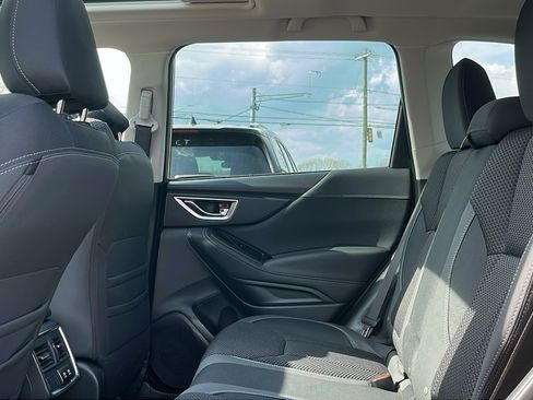 Certified 2023 Subaru Forester Premium AWD/4WD image 21