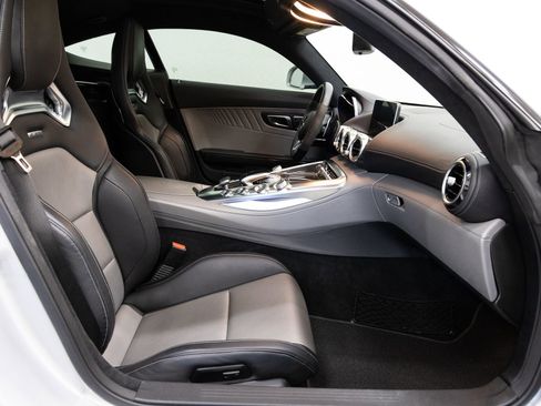 Used 2016 Mercedes-Benz AMG GT S w/ Exclusive Interior Package image 13