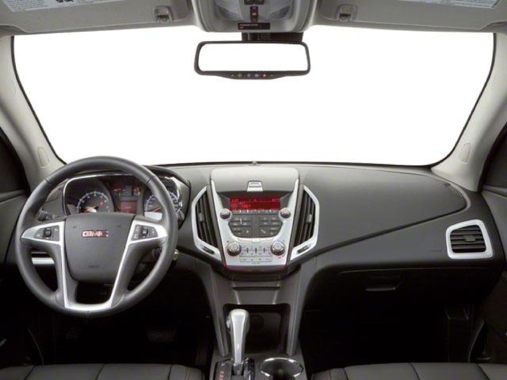 Used 2010 GMC Terrain SLE FWD image 5