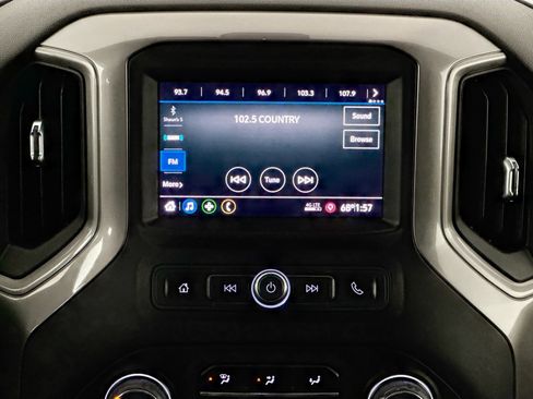 Used 2021 Chevrolet Silverado 1500 Custom Trail Boss image 23