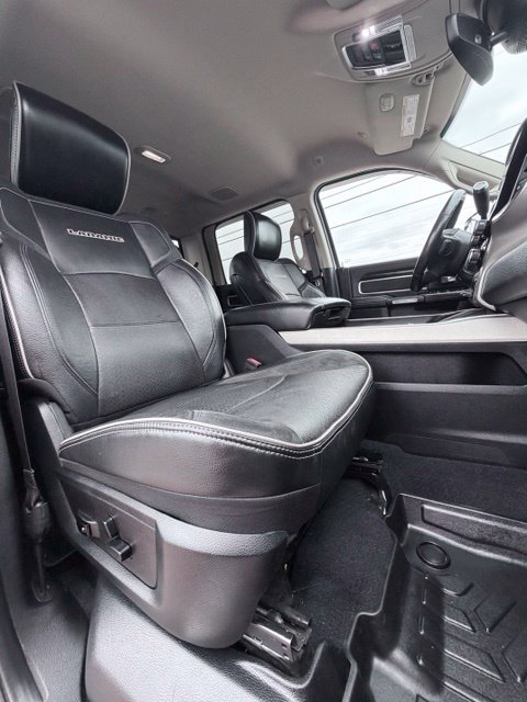 Used 2019 RAM 2500 Laramie AWD/4WD image 14