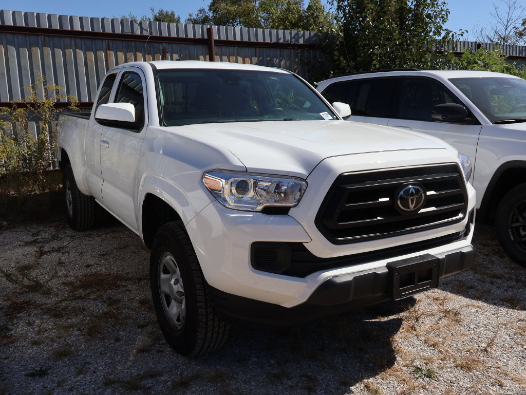 Used 2023 Toyota Tacoma SR w/ SR Convenience Package RWD image 13