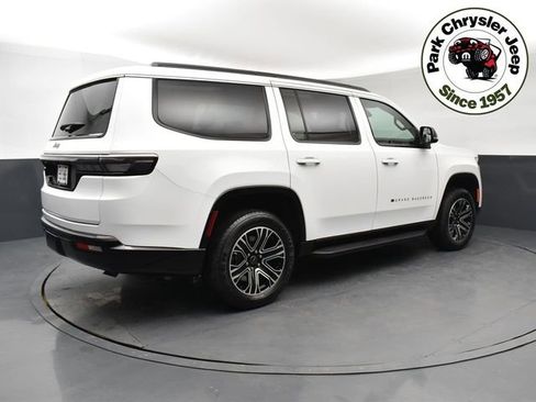 New 2026 Jeep Grand Wagoneer 4WD w/ 8-Passenger Seating Package image 6