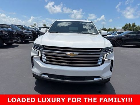 Used 2022 Chevrolet Suburban High Country AWD/4WD image 2