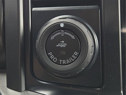 Used 2025 Ford F150 Lariat w/ Equipment Group 501A Mid image 15