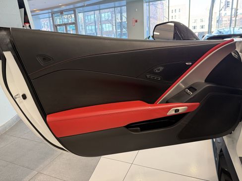 Used 2016 Chevrolet Corvette Z06 w/ 3LZ Preferred Equipment Group image 22