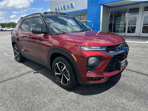 Certified 2023 Chevrolet TrailBlazer RS w/ Sun and Liftgate Package AWD/4WD image 2