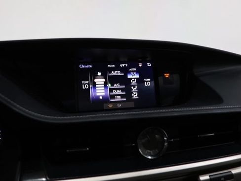 Used 2017 Lexus ES 350 w/ Accessory Package 2 FWD image 24