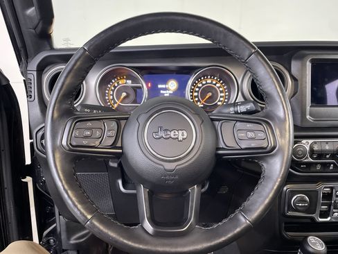 Used 2022 Jeep Wrangler Unlimited Sport AWD/4WD image 13