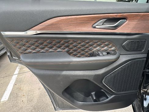 Used 2023 Jeep Grand Cherokee Summit w/ Adv Protech Group IV image 16