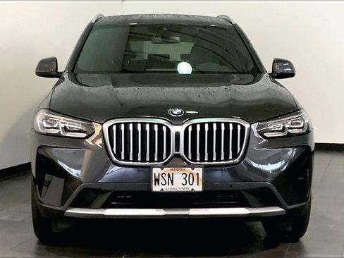 Certified 2023 BMW X3 sDrive30i image 3