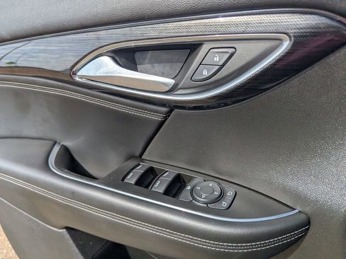 Used 2023 Buick Envision Preferred image 17