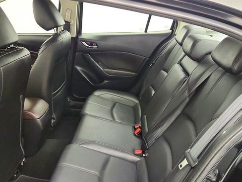 Used 2018 MAZDA MAZDA3 Touring FWD image 20
