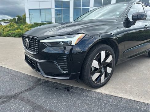 Used 2025 Volvo XC60 T8 Plus w/ Protection Package Premier AWD/4WD image 10