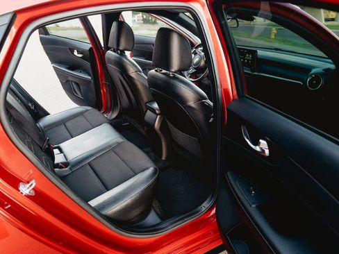 Used 2021 Kia Forte GT-Line w/ GT-Line Premium Package image 14