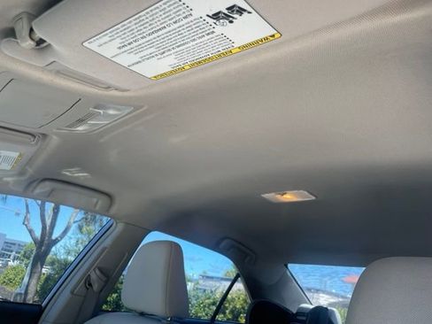 Used 2015 Toyota Camry LE FWD image 29