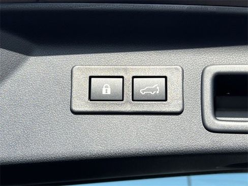 New 2026 Subaru Forester Premium image 32