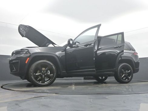 New 2026 Jeep Grand Cherokee Limited image 60