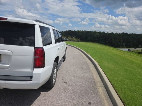 Used 2019 Chevrolet Tahoe LT RWD image 8