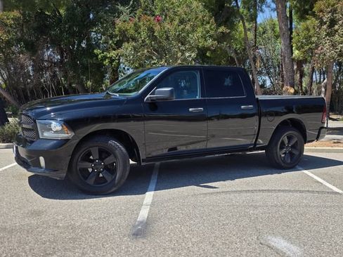 Used 2014 RAM 1500 Express w/ Black Ram 1500 Express Group RWD image 16