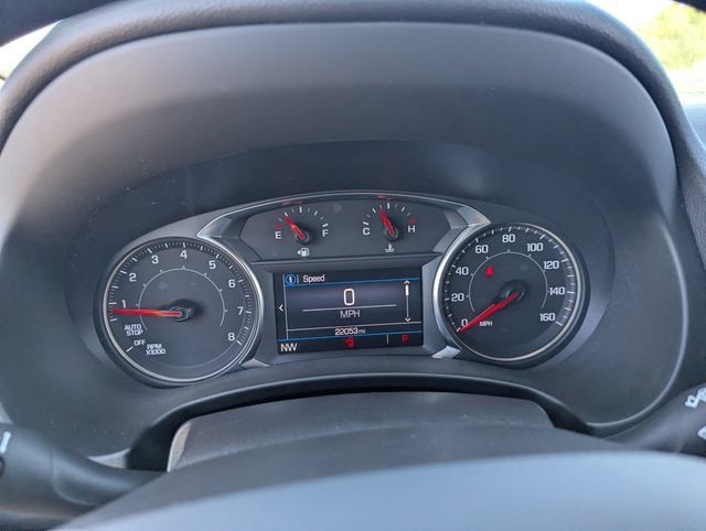 Used 2023 GMC Terrain SLE FWD image 32