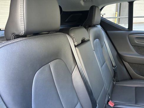 Certified 2025 Volvo XC40 B5 Plus image 15