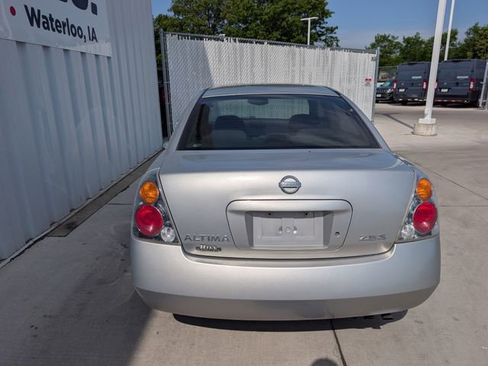 Used 2002 Nissan Altima 2.5 S FWD image 15