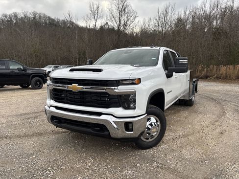 New 2026 Chevrolet Silverado 3500 LT w/ Convenience Package image 12