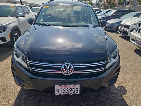 Used 2017 Volkswagen Tiguan S FWD image 2