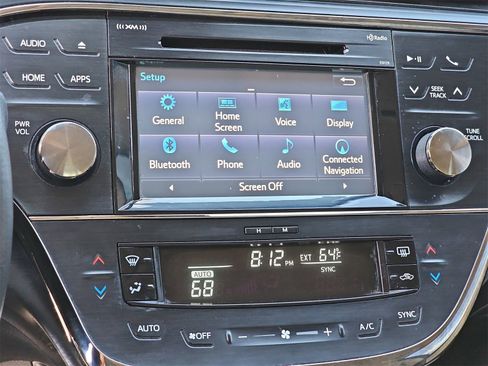 Used 2017 Toyota Avalon XLE image 24