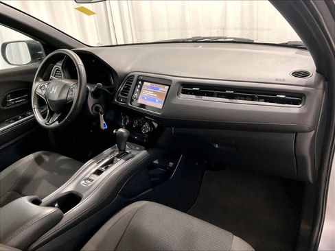 Used 2019 Honda HR-V Sport image 14