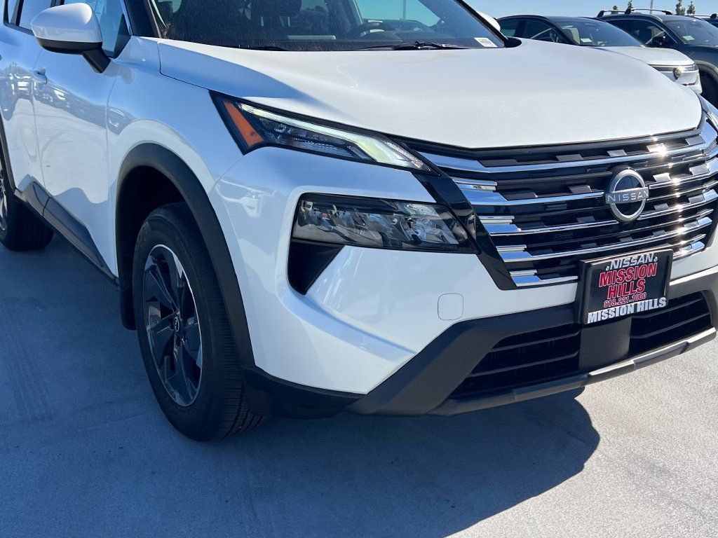 New 2026 Nissan Rogue SV FWD image 10