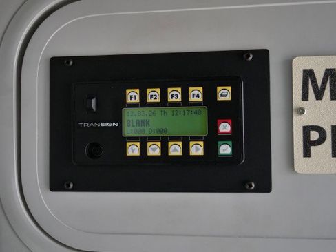 Used 2017 Ford F550 2WD Regular Cab Super Duty image 24