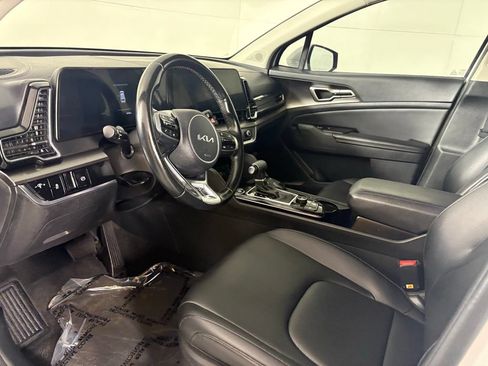 Used 2024 Kia Sportage EX FWD image 22